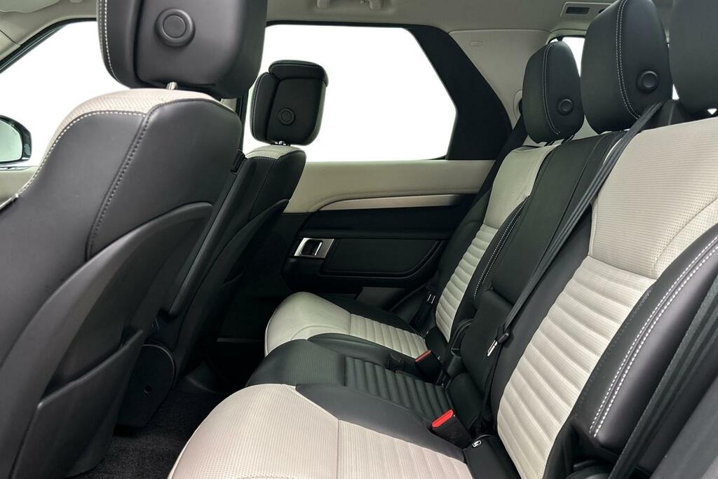 Land Rover Discovery D350 Dynamic Hse KK24GXG Black #4