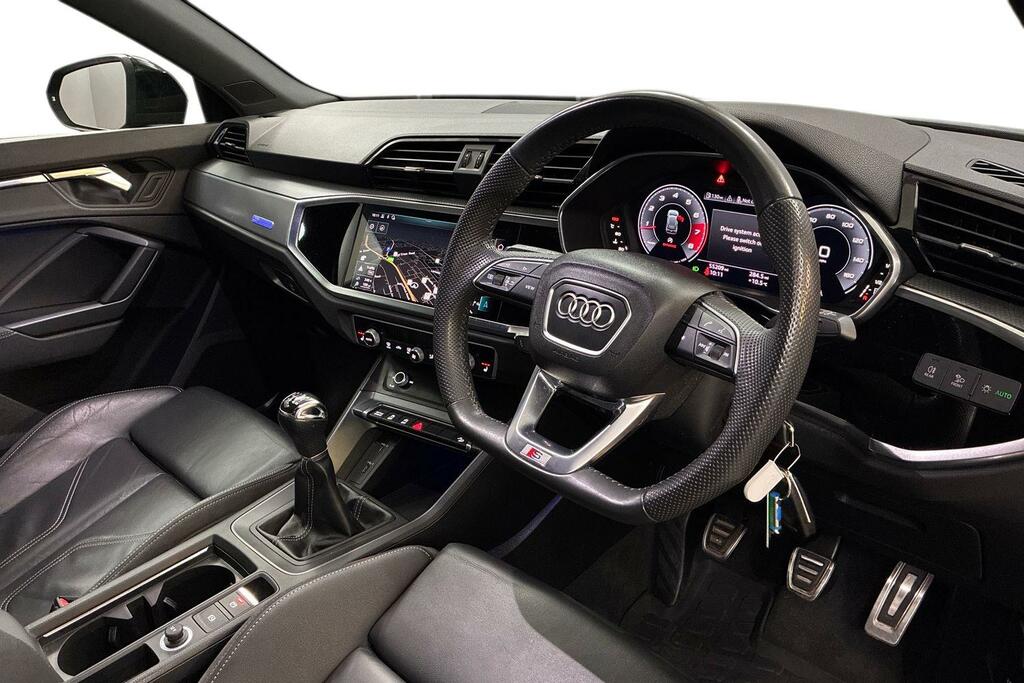 Audi Q3 35 Tfsi Edition 1 SV20VUC Black #6