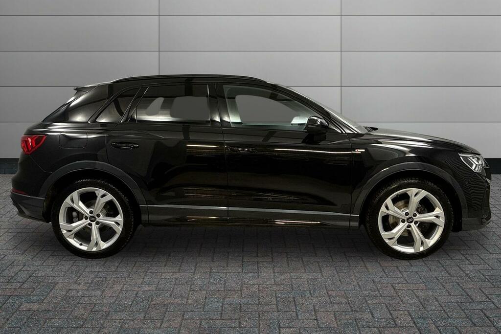 Audi Q3 35 Tfsi Edition 1 SV20VUC Black #4