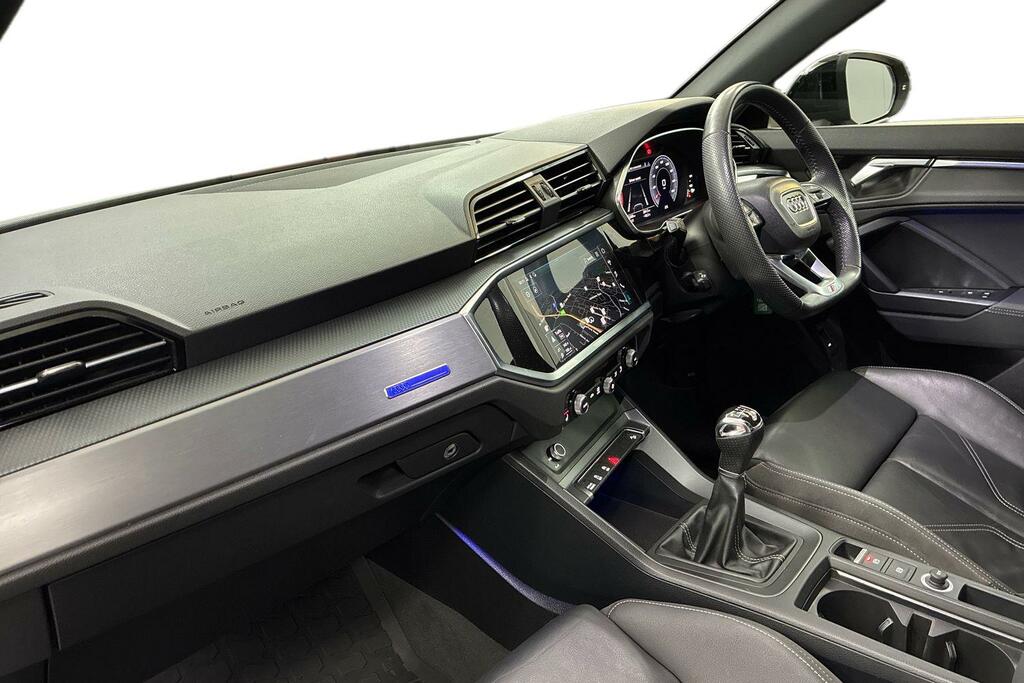Audi Q3 35 Tfsi Edition 1 SV20VUC Black #2