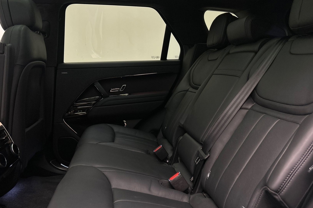 Land Rover Range Rover Sport P400 Autobiography White #4