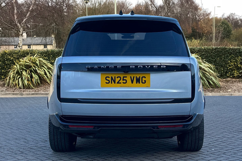 Land Rover Range Rover D300 Autobiography SN25VWG Silver #6
