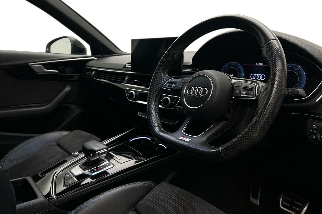 Audi A4 2.0 Tdi 35 Black Edition S Tronic Euro 6 Ss WR69UXK White #6
