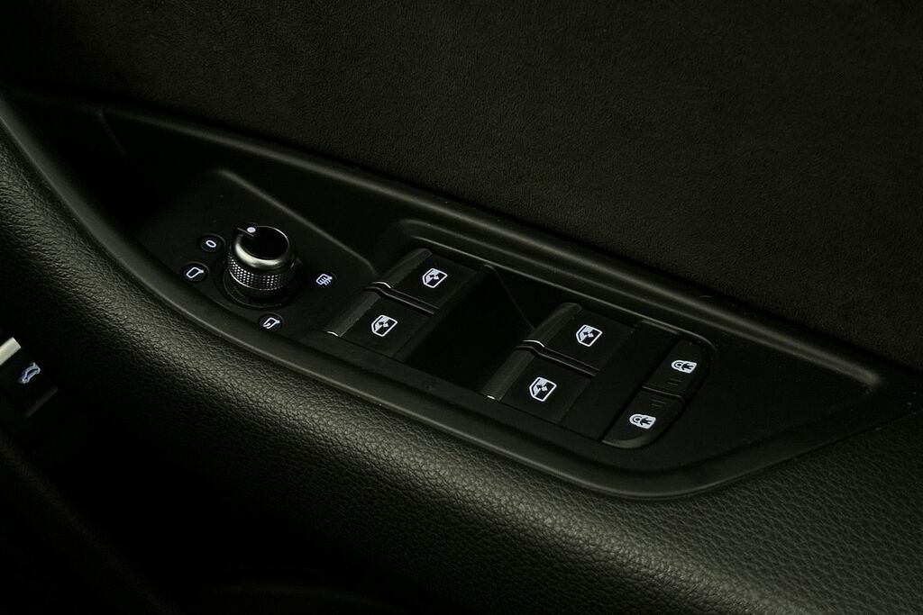 Audi A4 S4 Quattro S Black #23