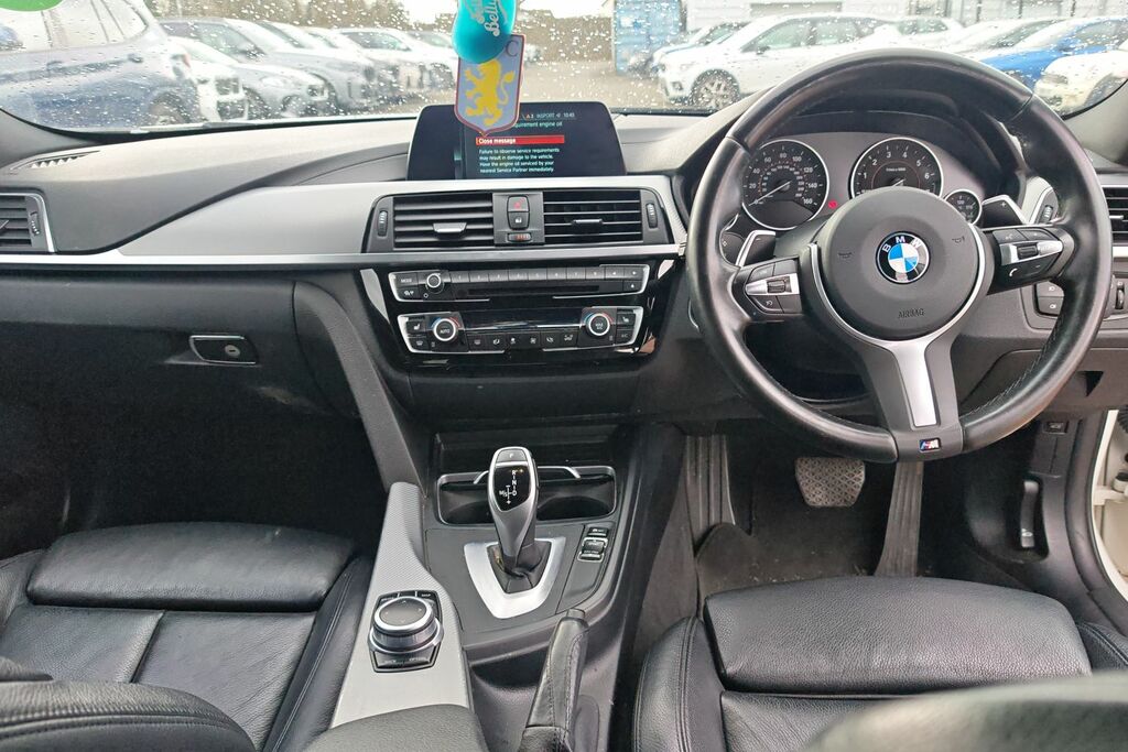 BMW 3 Series 320I M Sport Shadow Edition Touring YC19PKZ White #4