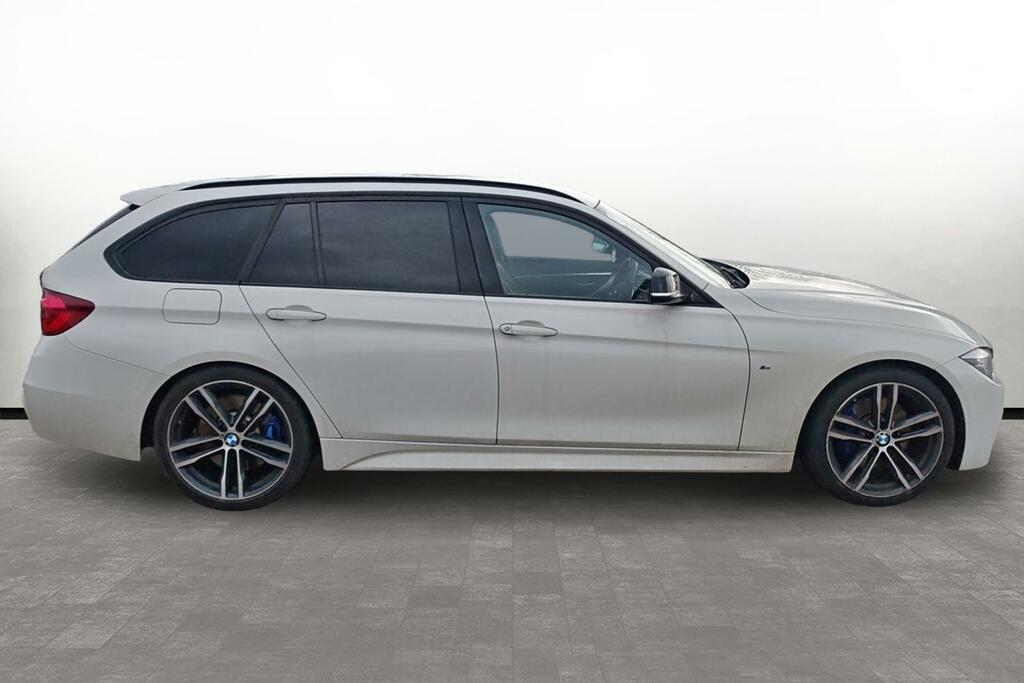 BMW 3 Series 320I M Sport Shadow Edition Touring YC19PKZ White #3