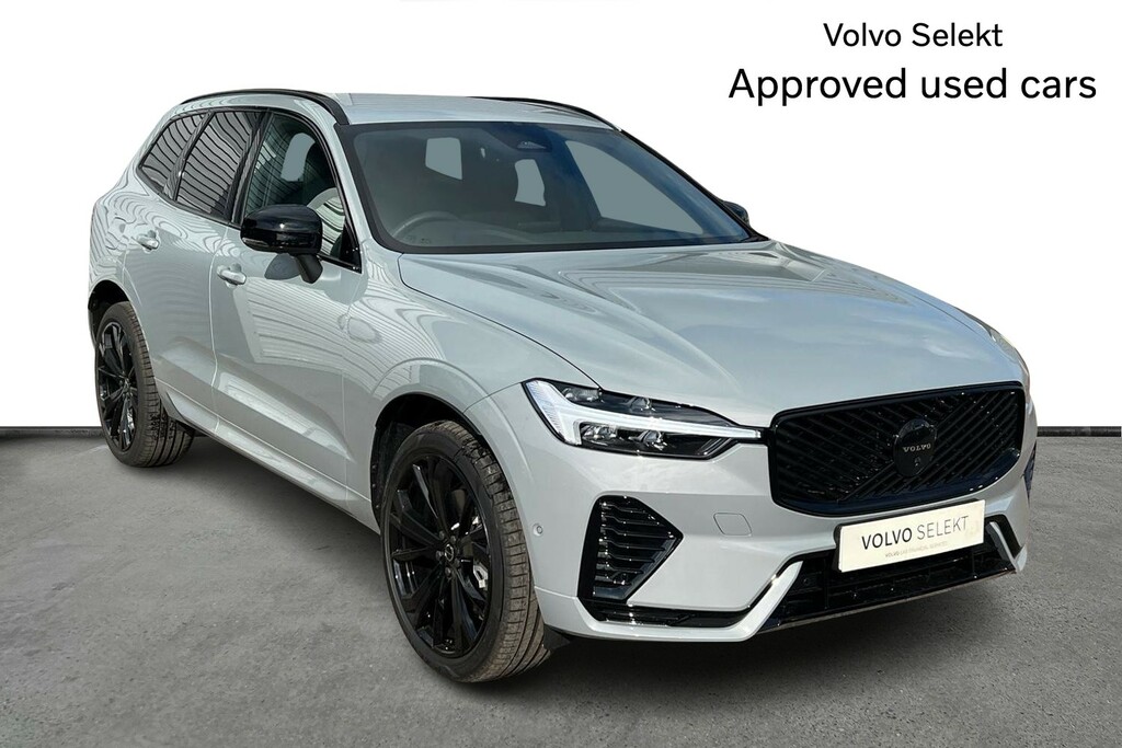Volvo XC60 2.0 B5p Plus Black Edition Awd Geartronic Grey