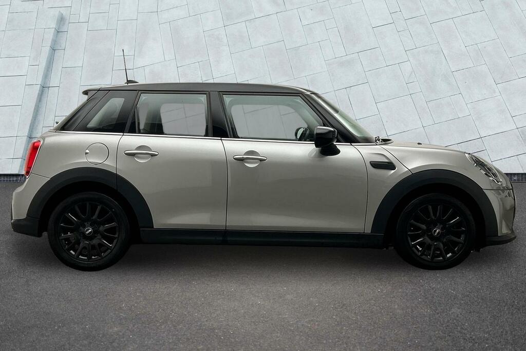 Mini Hatch 5-Door Cooper Classic ST72UMY Silver #3