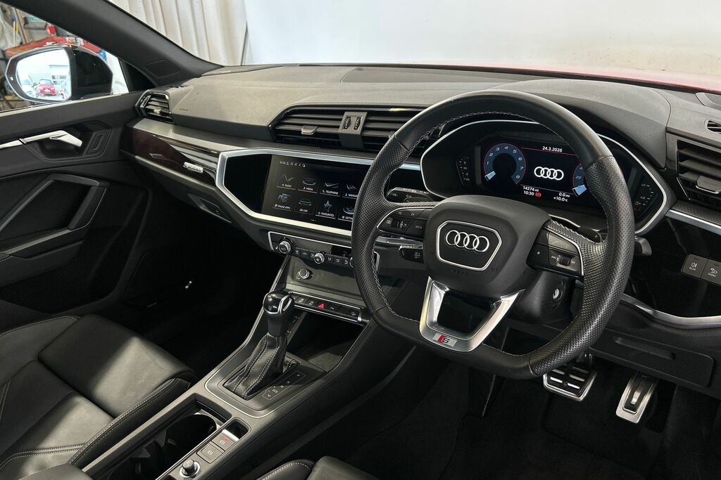 Audi Q3 Black Edition 40 Tfsi Quattro 190 Ps S Tronic SW22UAY Red #6