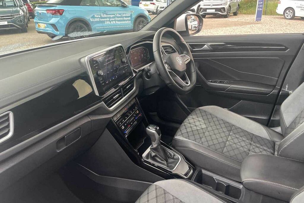 Volkswagen T-Roc 1.5 Tsi 150Ps R-line Dsg YF22MPY White #4