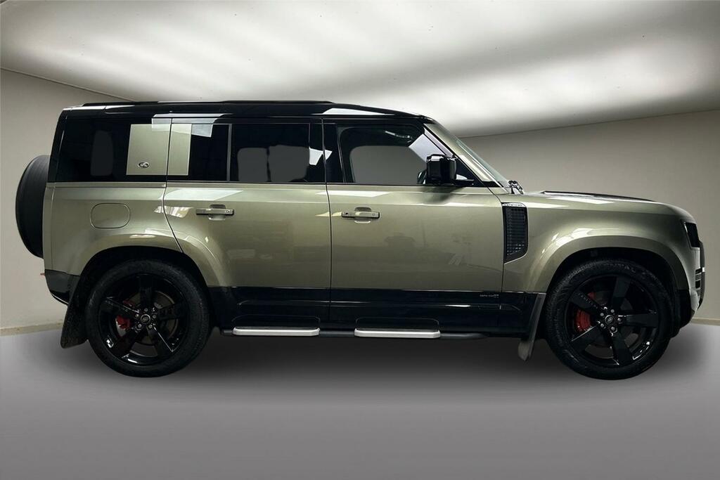 Land Rover Defender 110 P400e X DK22WDU Green #5