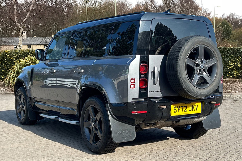 Land Rover Defender 110 D250 X-dynamic Se SY72JKV Grey #2