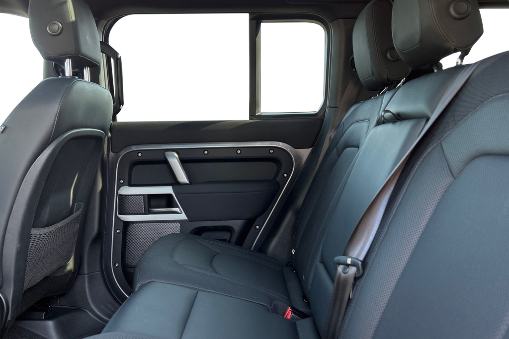 Land Rover Defender 110 D250 X-dynamic Se SY72JKV Grey #4