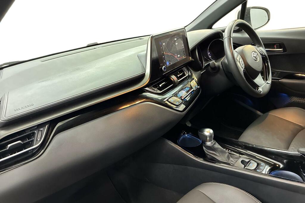 Toyota C-Hr 1.8 Hybrid Design Cvt SR23OBW White #2