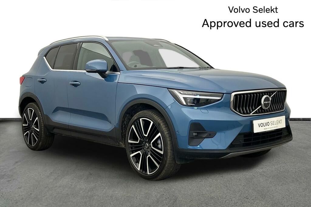 Volvo XC40 2.0 B3p Ultra Dark Blue