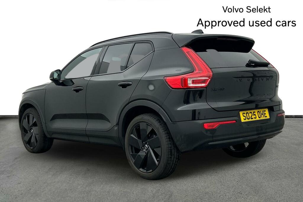 Volvo XC40 Black Edition Plus, B4 Mild Hybrid, SO25OHE Black #3