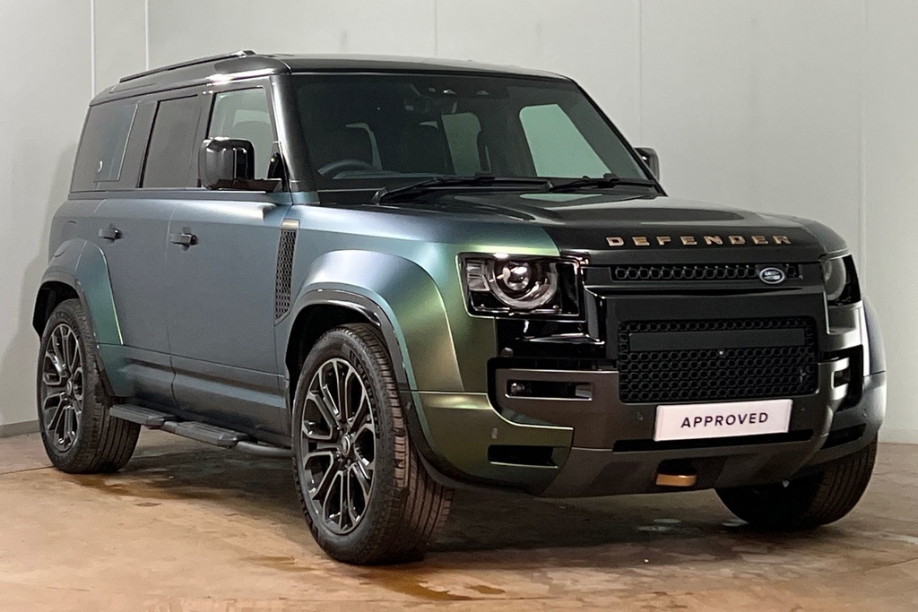 Land Rover Defender 110 P635 110 Octa Green