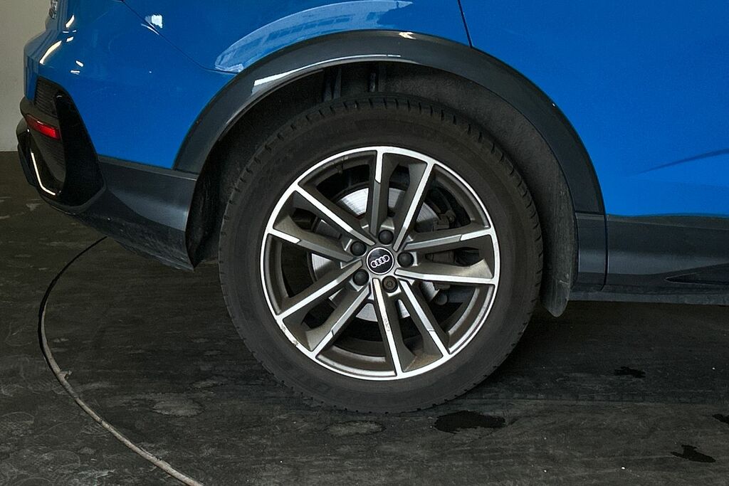 Audi Q3 Black Edition 40 Tfsi Quattro 190 Ps S Tronic SW22TZX Blue #5