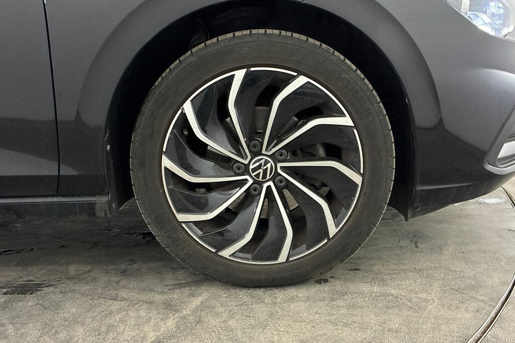 Volkswagen Golf 1.5 Tsi 150 Style Edition GF23XRL Black #5