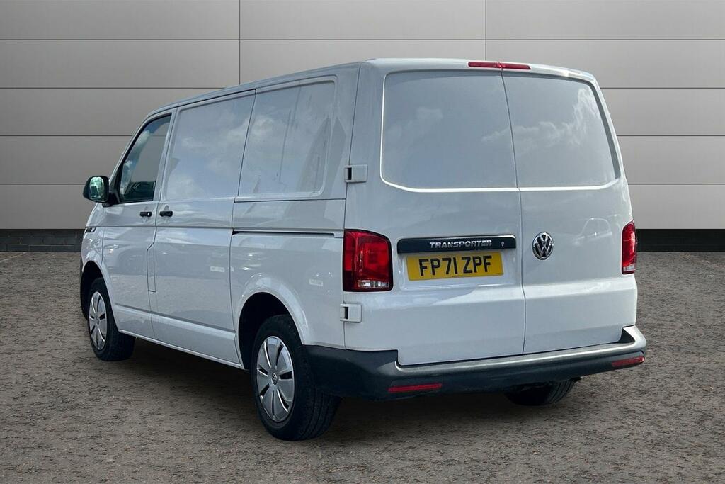 Volkswagen Transporter 2.0 Tdi 110 Startline Van FP71ZPF White #3