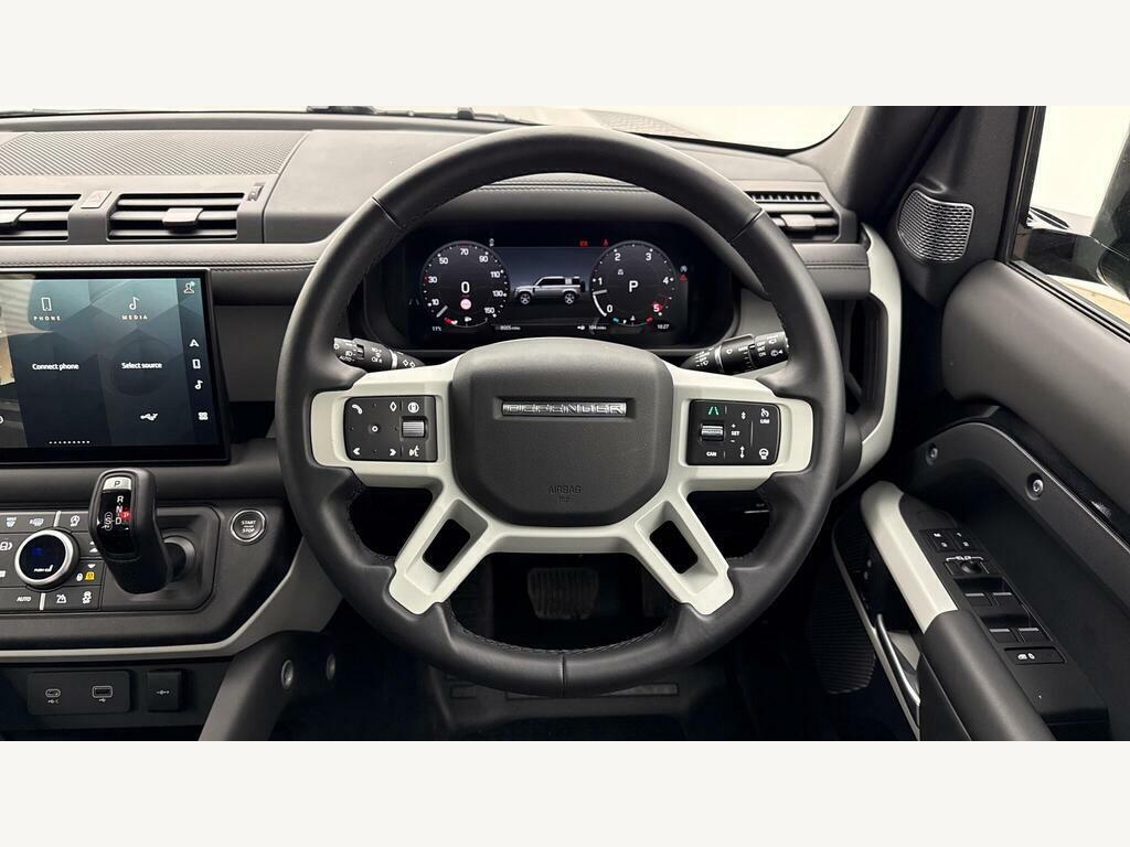 Land Rover Defender 110 D300 X-dynamic Hse KO24XTX Black #5