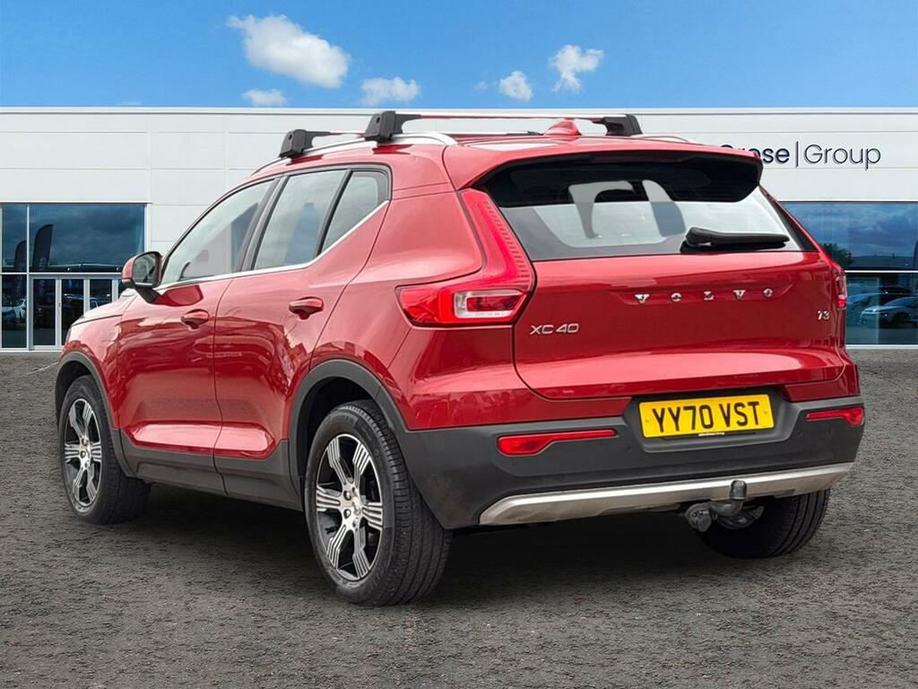 Volvo XC40 1.5 T3 163 Inscription Estate YY70VST Red #5