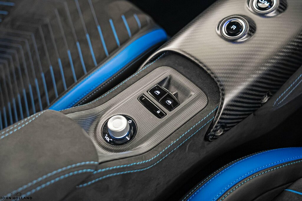 Maserati MC20 V6 Ext Carbon Pack Black #54