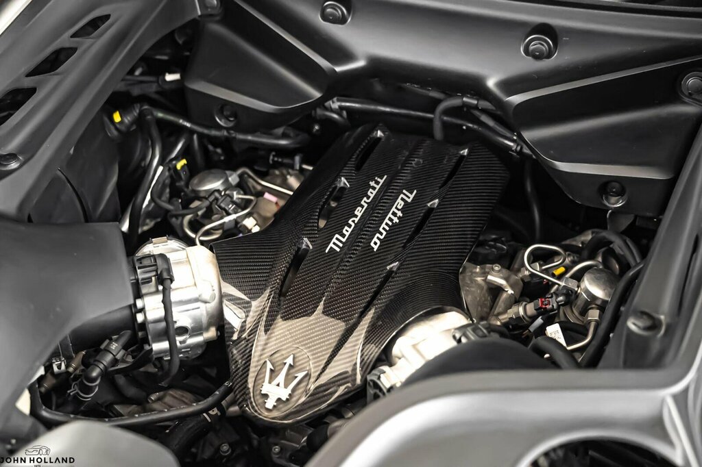Maserati MC20 V6 Ext Carbon Pack Black #25