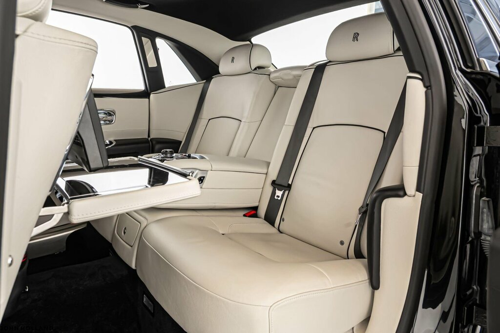 Rolls-Royce Ghost 2012 12 Rolls Royce Ghost V12 Blue #16