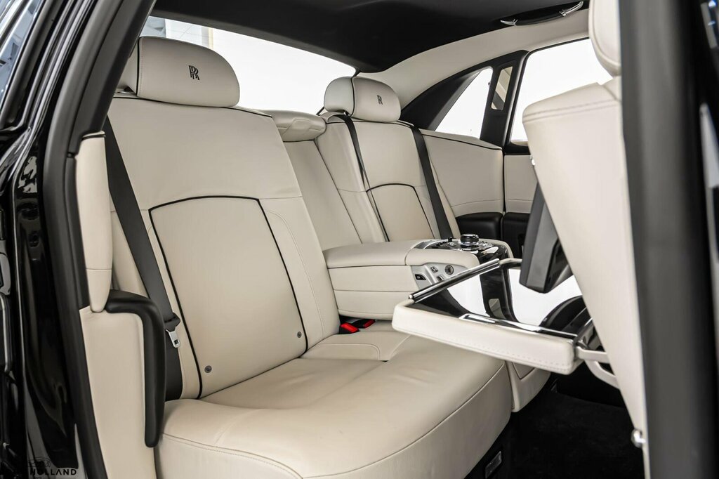 Rolls-Royce Ghost 2012 12 Rolls Royce Ghost V12 Blue #15