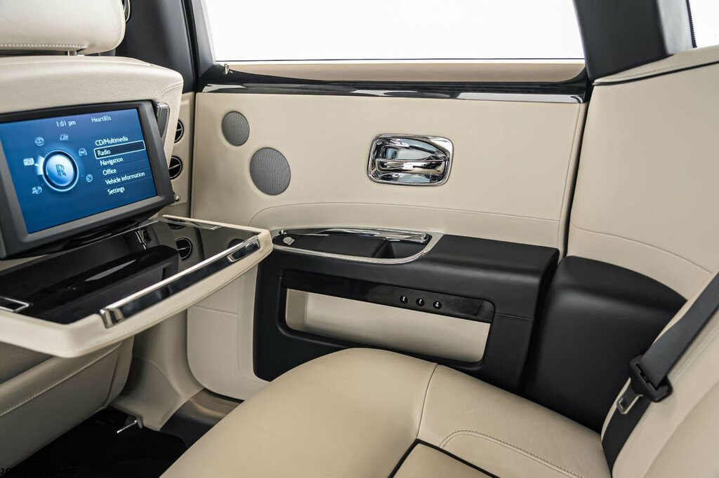 Rolls-Royce Ghost 2012 12 Rolls Royce Ghost V12 Blue #24