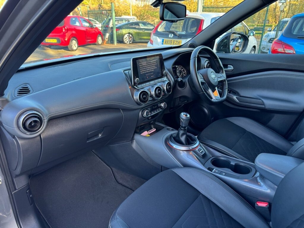 Nissan Juke 1L Tekna YD71USV Grey #4