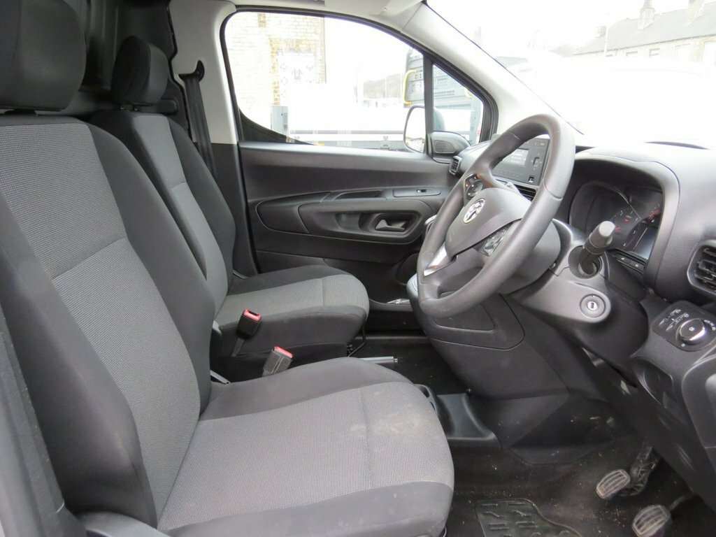 Vauxhall Combo 1.6L Sportive FE69ERV Grey #3