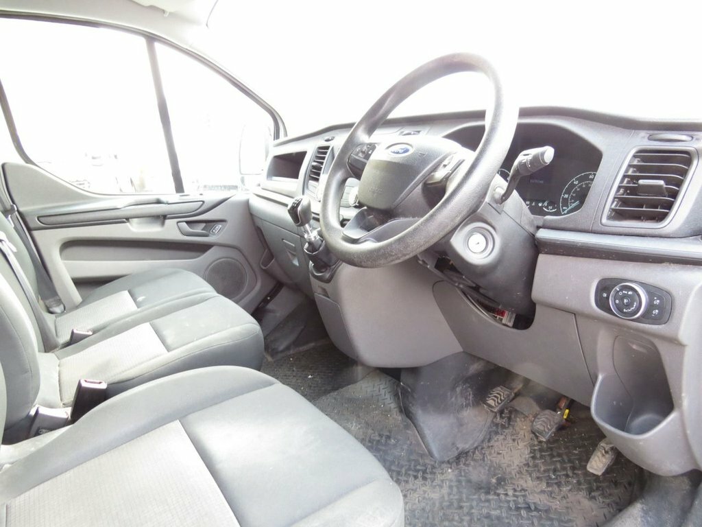 Ford Transit Custom 2L Null White #3