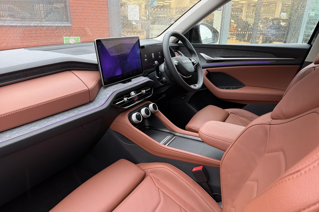 Skoda Kodiaq 1.5 Tsi Iv 204 Se L Dsg BK75EUZ Black #2