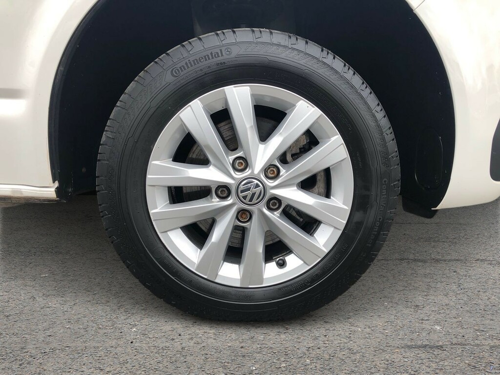 Volkswagen Transporter 2.0 Tdi 110 Highline Van GK24EJG White #6