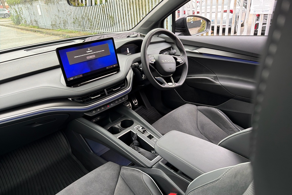 Skoda ENYAQ 210Kw 85X Sportline 82Kwh 4X4 BD75RTZ #2
