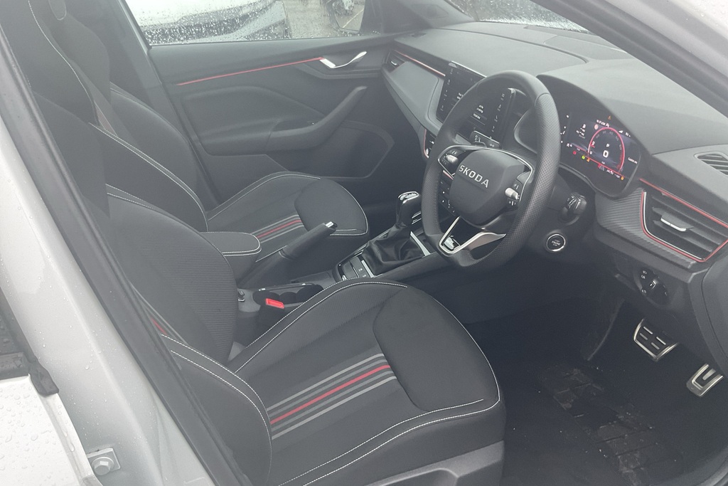Skoda Kamiq 1.5 Tsi Monte Carlo Edition Dsg White #2