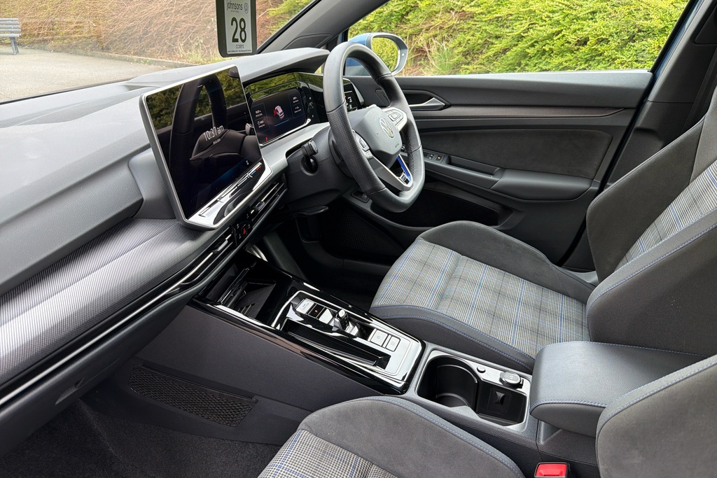 Volkswagen Golf 1.5 Tsi 272 Gte Ehybrid Dsg KW25ZWP Blue #2