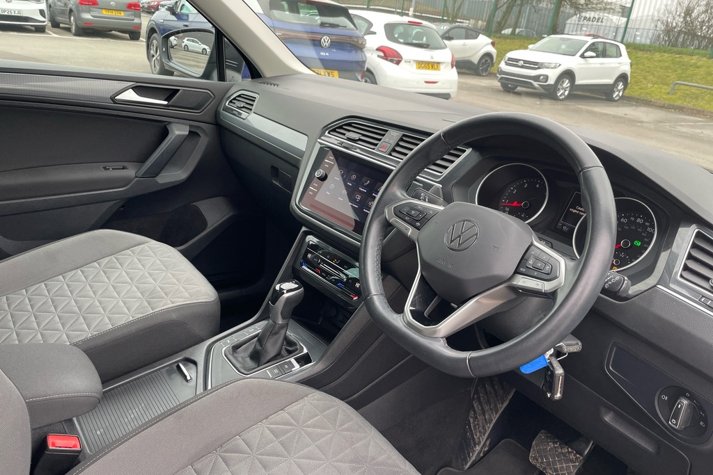 Volkswagen Tiguan 1.5 Tsi 150 Life Dsg CF71YNC Grey #6