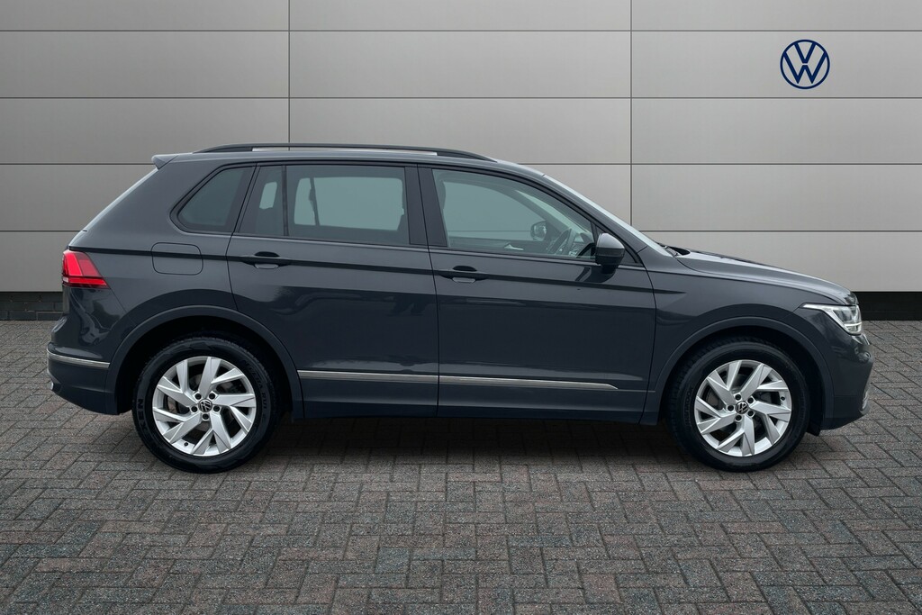 Volkswagen Tiguan 1.5 Tsi 150 Life Dsg CF71YNC Grey #4