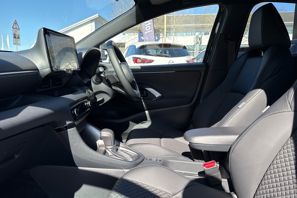 Mazda 2 1.5I Hybrid Homura Cvt VX75FWY Black #6