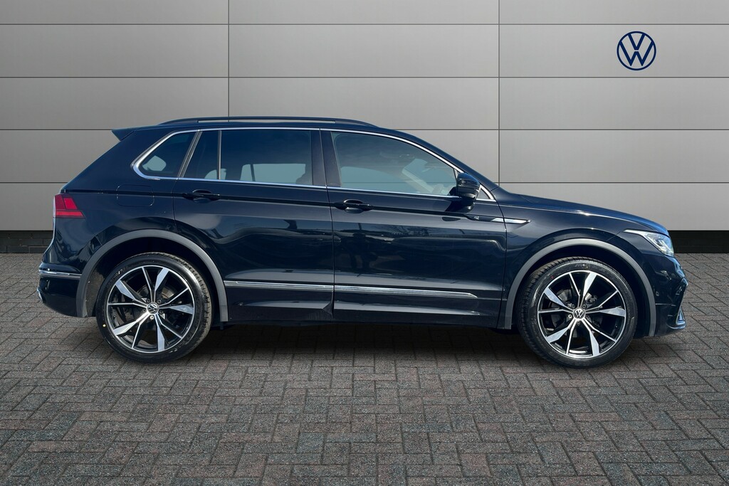 Volkswagen Tiguan 1.5 Tsi 150 R-line Dsg PN23YOT Black #4