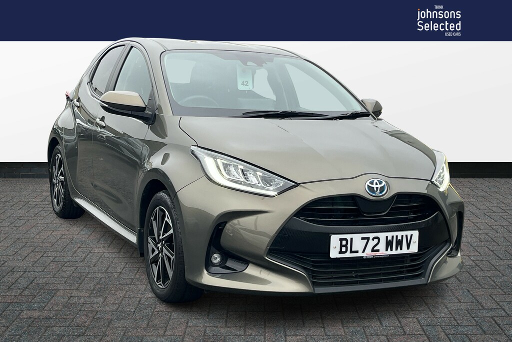 Toyota Yaris 1.5 Hybrid Design Cvt Brown
