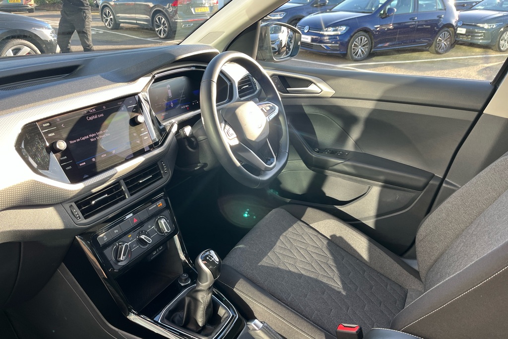 Volkswagen T-Cross 1.0 Tsi Move BP73CBX Black #2