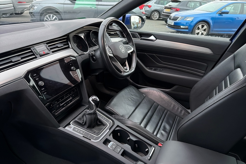 Volkswagen Passat 1.5 Tsi Evo R-line Blue #3