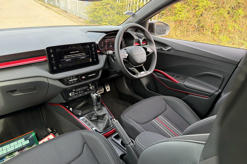 Skoda Fabia 1.5 Tsi 150 Monte Carlo Edition Dsg Silver #3