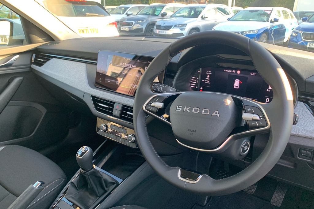 Skoda Kamiq 1.0 Tsi 95 Se Edition BL75PKK White #6