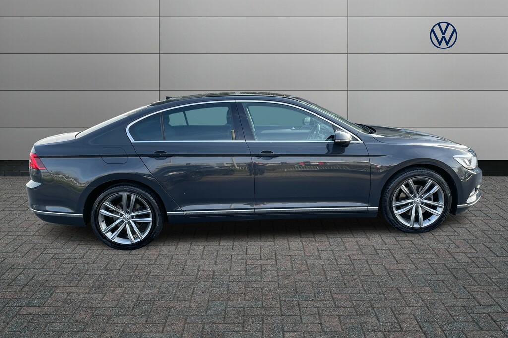 Volkswagen Passat 1.5 Tsi Evo 150 Gt Panoramic Roof Grey #4