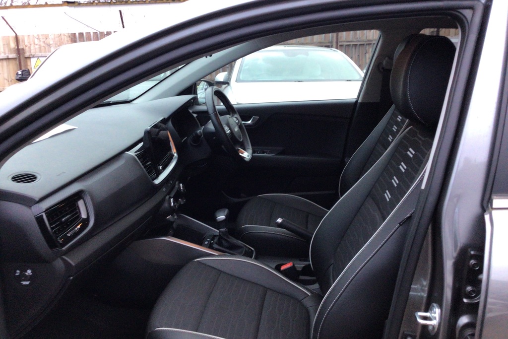 Kia Stonic Gt-line Grey #6
